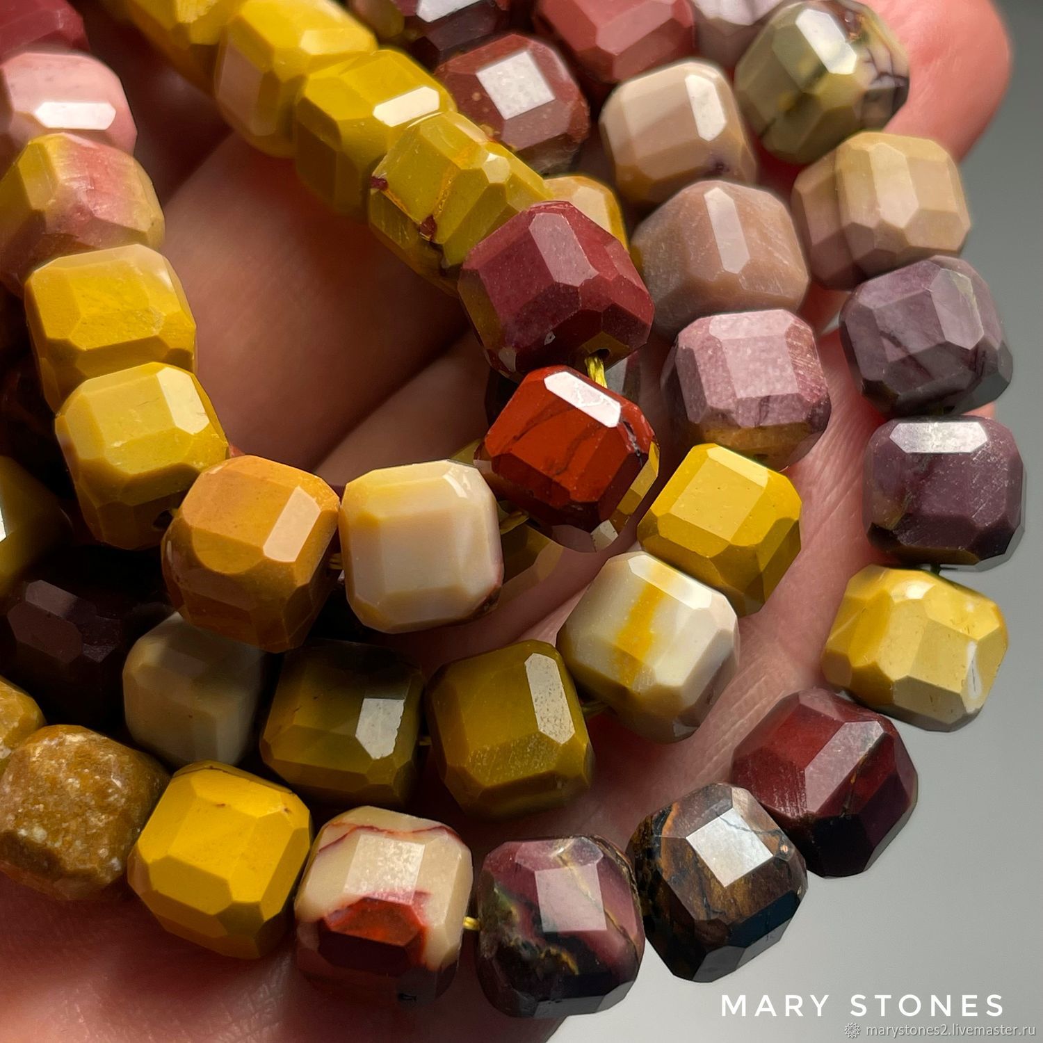 Яшма мукаит, мукаитовая яшма, огранка бусины кубики 8 -8.5 мм купить в ...
