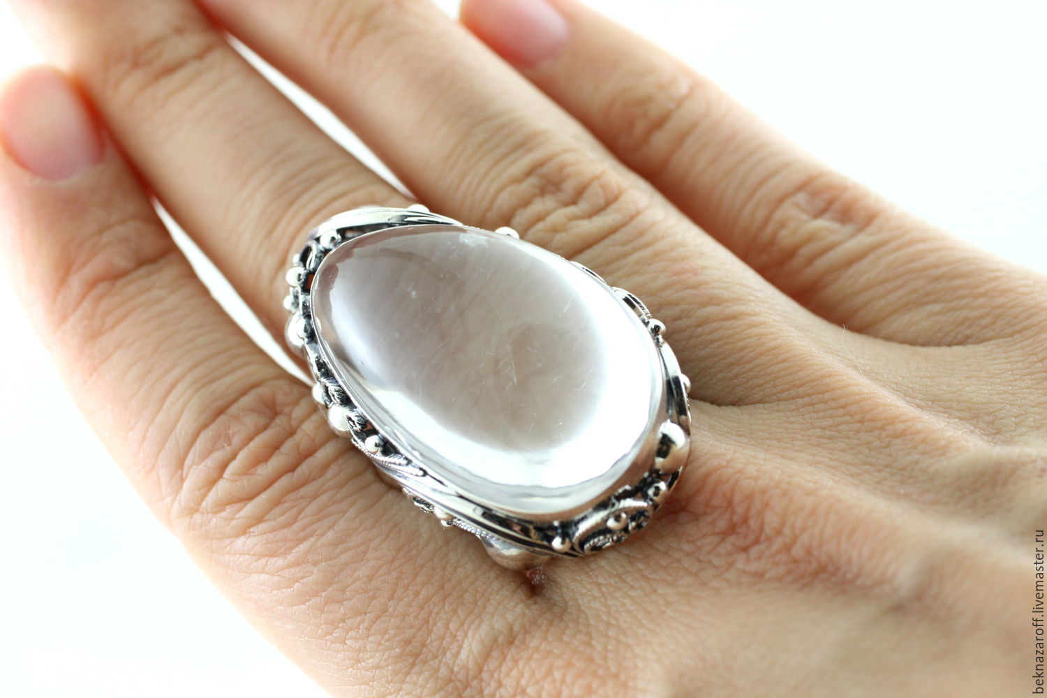 Кольца женские серебро с камнями