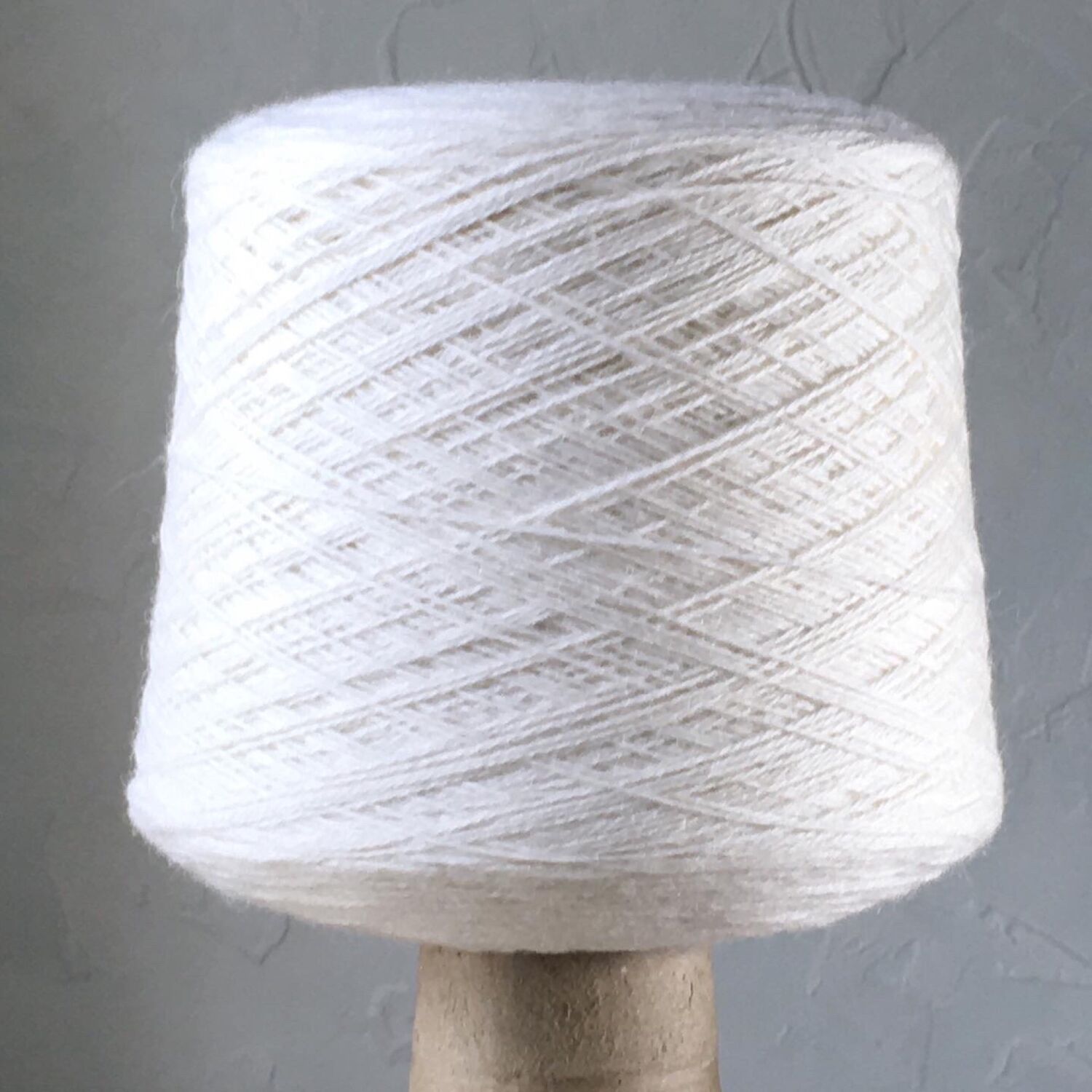 Альпака/Меринос БЕЛАЯ купить в интернет-магазине Ярмарка Мастеров по ...