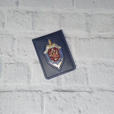 Канцелярские товары ручной работы. Ярмарка Мастеров - ручная работа Обложка для удостоверения из кожи с жетоном ФСБ России ОУ-0482. Handmade.