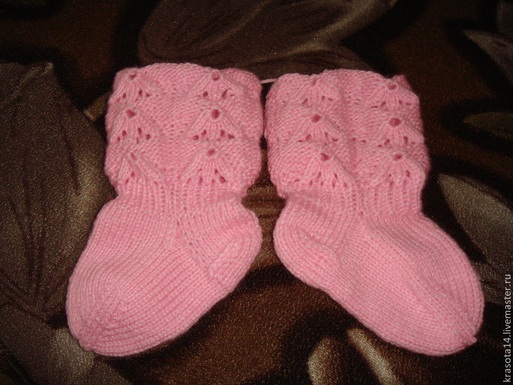 Носки спицами для девочки