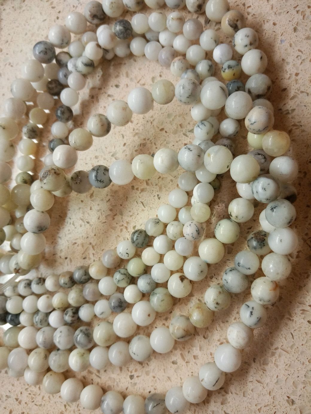 Белый опал, 6, 8 мм в интернет-магазине на Ярмарке Мастеров | Бусины ...