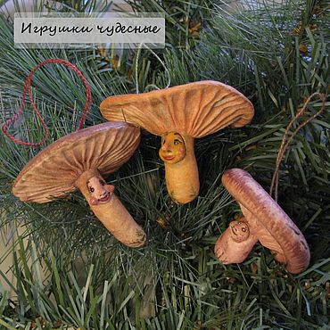 Сувениры и подарки ручной работы. Ярмарка Мастеров - ручная работа Горькушка/Рыжик/Волнушка, ёлочная игрушка из ваты. Handmade.