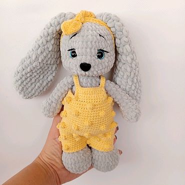 Куклы и игрушки ручной работы. Ярмарка Мастеров - ручная работа Вязаная плюшевая Зайка ручной работы. Handmade.