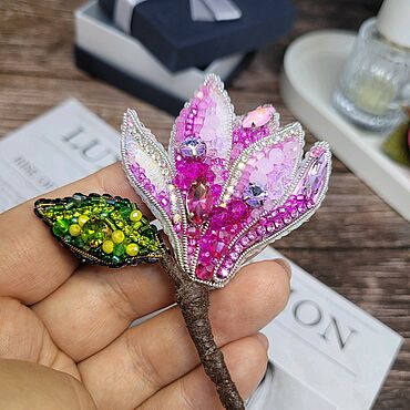 Украшения ручной работы. Ярмарка Мастеров - ручная работа Брошь Магнолия. Handmade.