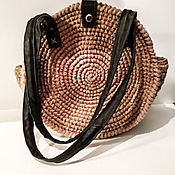Вязаная сумка-мешок с бахромой черного цвета. Мексиканская мочила
