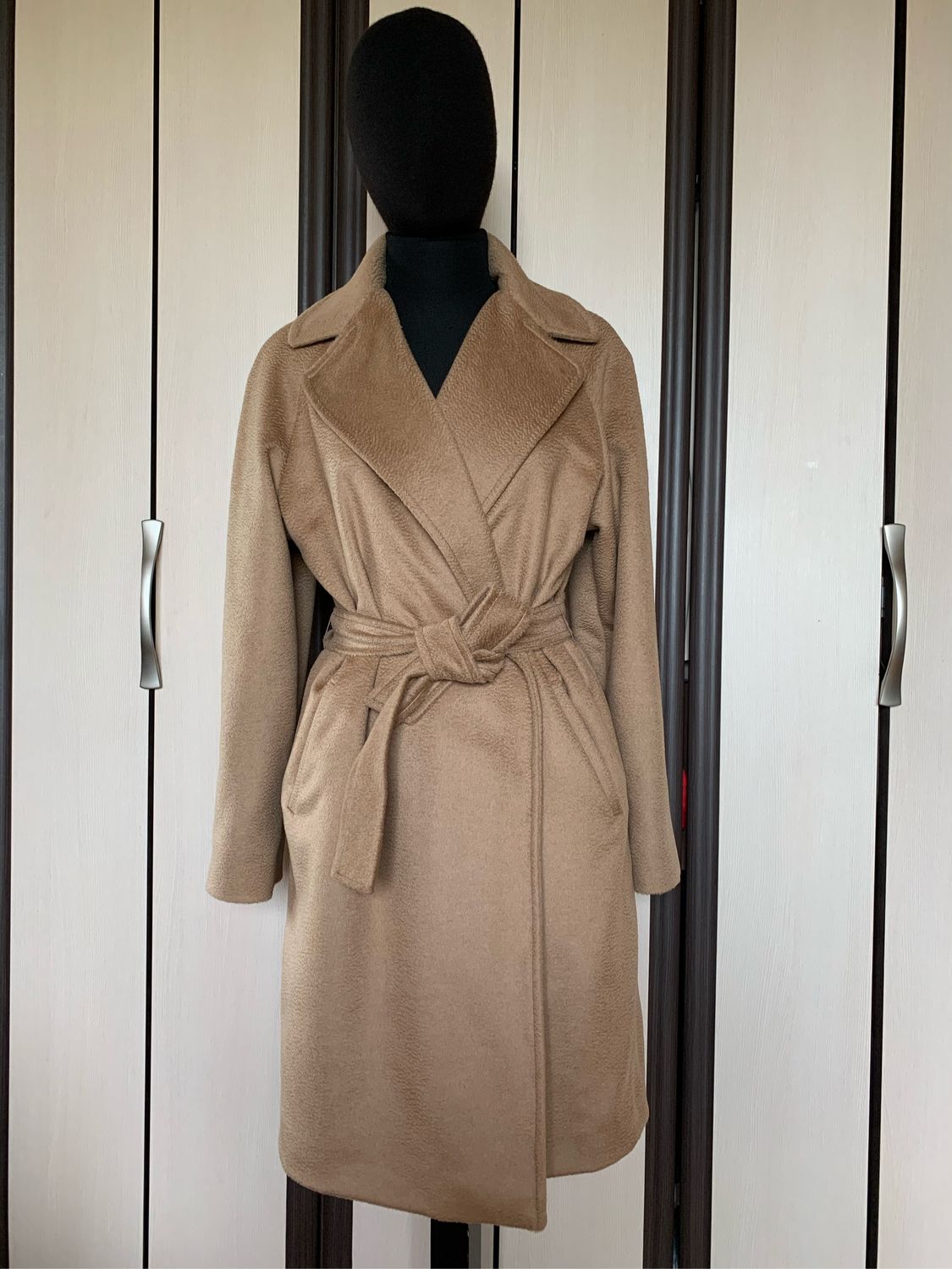 Пальто-халат camel из итальянской шерсти с кашемиром Max Mara купить в ...