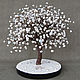 A tree of white pearls and moonstone Adular