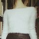 Заказать Белый пушистый укороченный джемпер/crop top. grazhdanka_alexidze. Ярмарка Мастеров. . Джемперы Фото №3