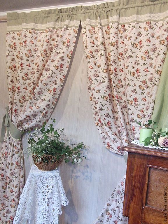 Льняные занавески в стиле прованс на кухню фото