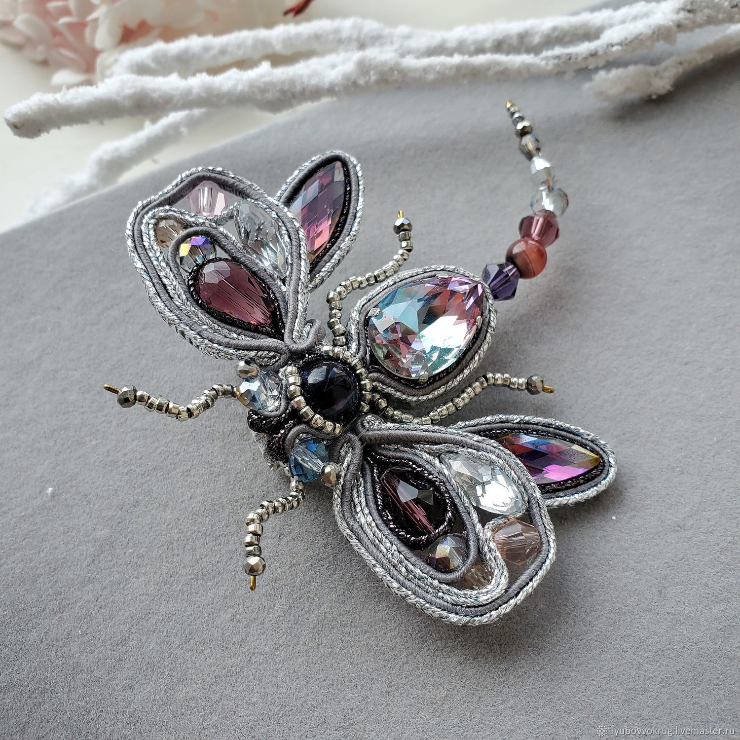 Брошь-булавка серая ручной работы "Стрекоза" в интернет-магазине Ярмарка Мастеров по цене 4990 ₽ – WKHR0RU | Брошь-булавка, Смоленск - доставка по России