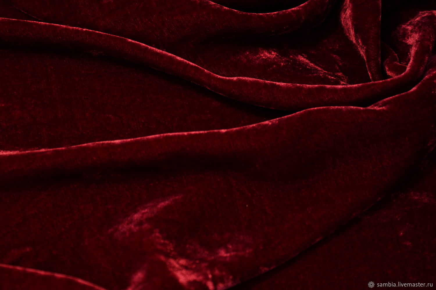 бордовое фото ткани