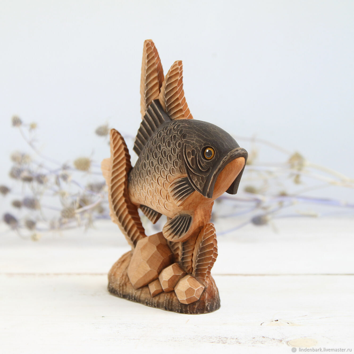 "Рыбка в водорослях" Резьба по дереву. Сувенир рыба – заказать на ...