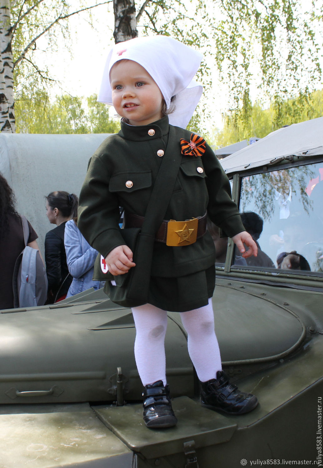 Военная форма для детей на 9 мая. Военное платье для девочки. Детский костюм девочки военной. Детские костюмы на 9 мая. Костюм на 9 мая для малышей.