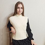 Пуловер  женский вязаный (джемпер) белый каскад узоров