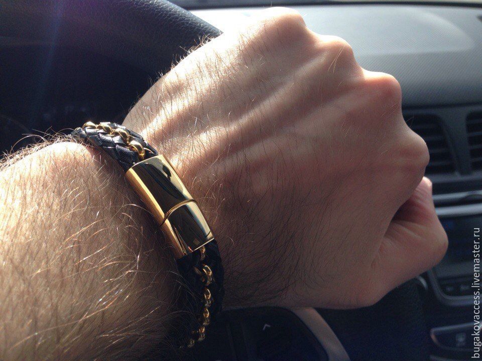 Мужские браслеты на руку из золота и кожи