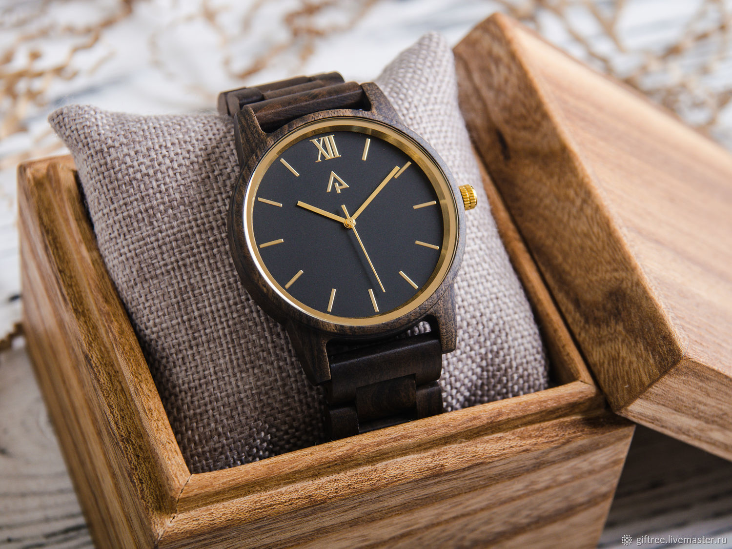 Деревянные часы мужские наручные с гравировкой 45 мм в интернет-магазине Ярмарка Мастеров по цене 5690 ₽ – MCUD4RU