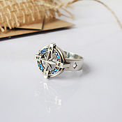Silver ring with a cornflower blue chalcedony. 925 sterling silver