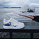 Кроссовки белые Nike Air Force 1 унисекс,кастом, ручная роспись, волна. Кроссовки. Olgavolgoart. Роспись одежды и обуви. Кастом. Интернет-магазин Ярмарка Мастеров.  Фото №2