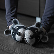Обувь ручной работы handmade. Livemaster - original item Felted Men`s Raccoon Slippers. Handmade.
