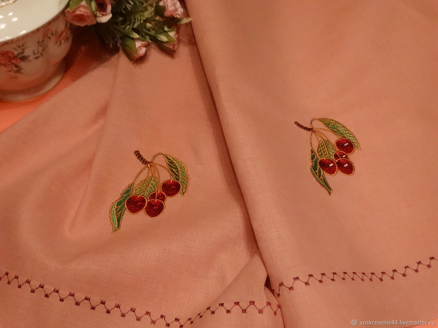 Полотенце льняное с вышивкой Вишневый десерт купить в интернет-магазине ...
