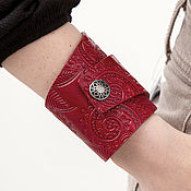 Украшения handmade. Livemaster - original item Red leather cuff bracelet. Handmade.
