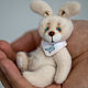 Зайчик миниатюрный белый с платочком. Мишки Тедди. Teddy by Olga Prokudina. Интернет-магазин Ярмарка Мастеров.  Фото №2