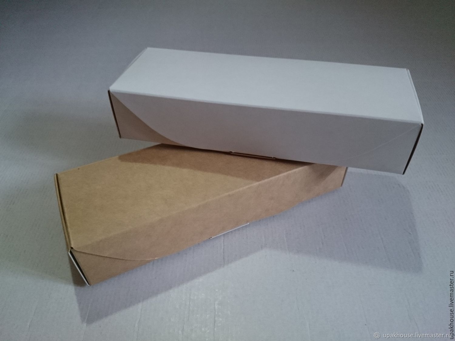Удлиненные коробки. Узкие коробки. Коробка картонная узкая. Длинная картонная коробка. Узкая коробка для упаковки.