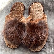 Обувь ручной работы handmade. Livemaster - original item Sheepskin slippers with arctic fox brown. Handmade.