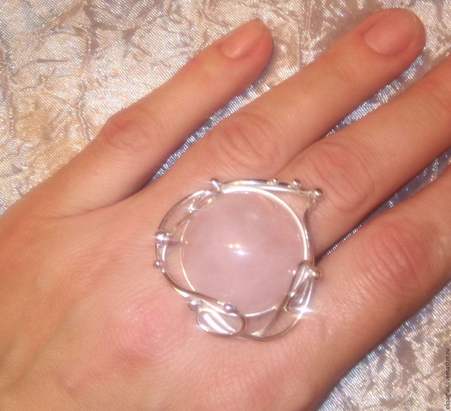 Кольцо серебро розовый. Кольцо с розовым кварцем silap 001. Yaffo кольцо с розовым кварцем 1079 1080). Кольцо золотое с розовым кварцем 585. 83010148 Кольцо с кварцем.