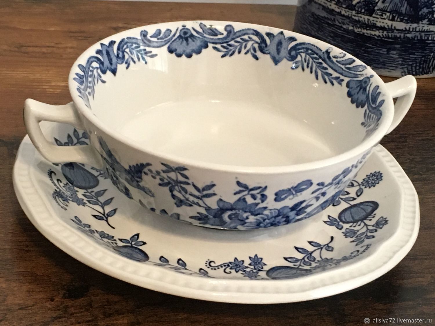 Crown trent fine bone china staffordshire england. Staffordshire england. Staffordshire england. Staffordshire england. стаффордшир графство.