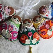 Сувениры и подарки handmade. Livemaster - original item Souvenirs:10 colourful Russian dolls, Christmas tree ornaments out of felt. Handmade.
