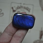 Labradorite, cabochon 27 x 27 x 6