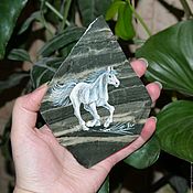 Сувениры и подарки handmade. Livemaster - original item Horse white Magnet from a natural stone Jasper Revnevskaya painting. Handmade.