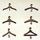 The set includes 5 hangers of the same type.
