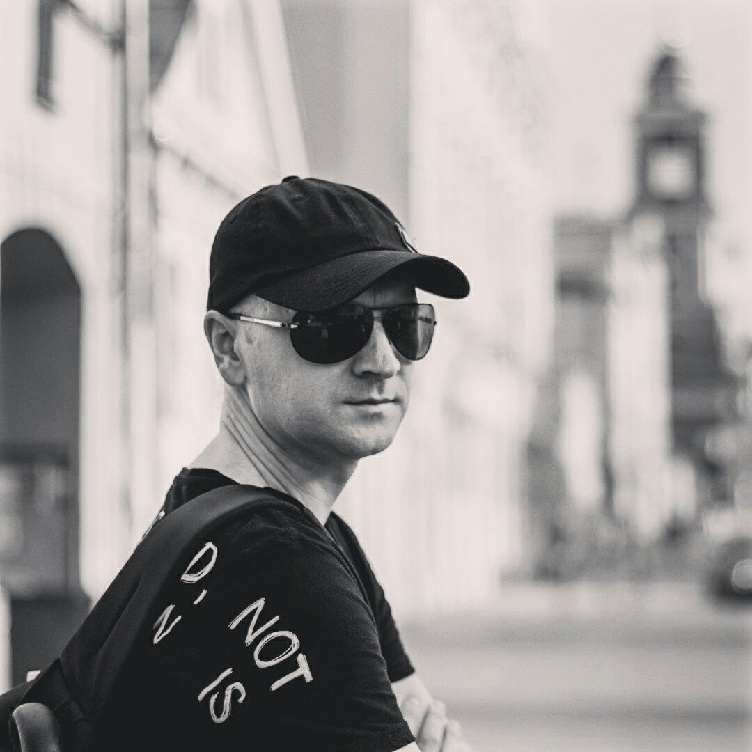 Привет, я Дима)
