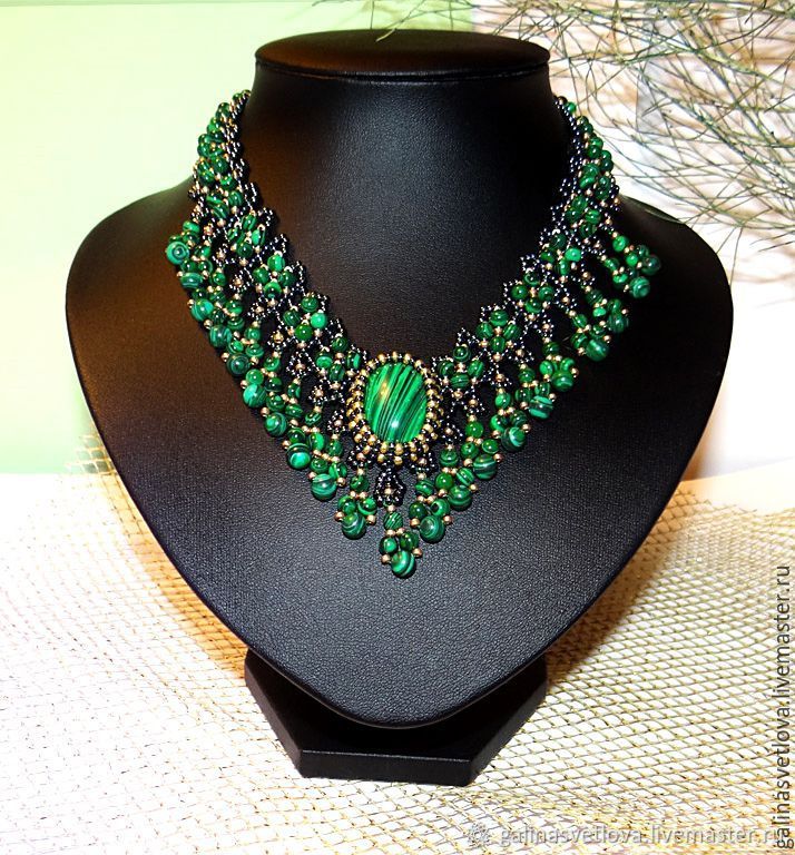 бусы малахит ювелирочка. уральские самоцветы бусы из натуральных камней. роберто коин колье из малахита. бусы из малахита 096-mo. ожерелье из малахита.