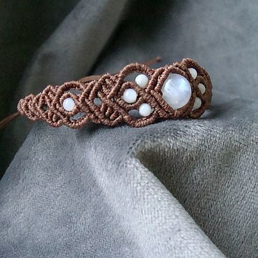 МАКРАМЕ БРАСЛЕТ с бусиной. MACRAME BRACELET with a bead