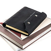 Канцелярские товары handmade. Livemaster - original item Diary made of genuine leather on rings with magnetic buttons. Handmade.