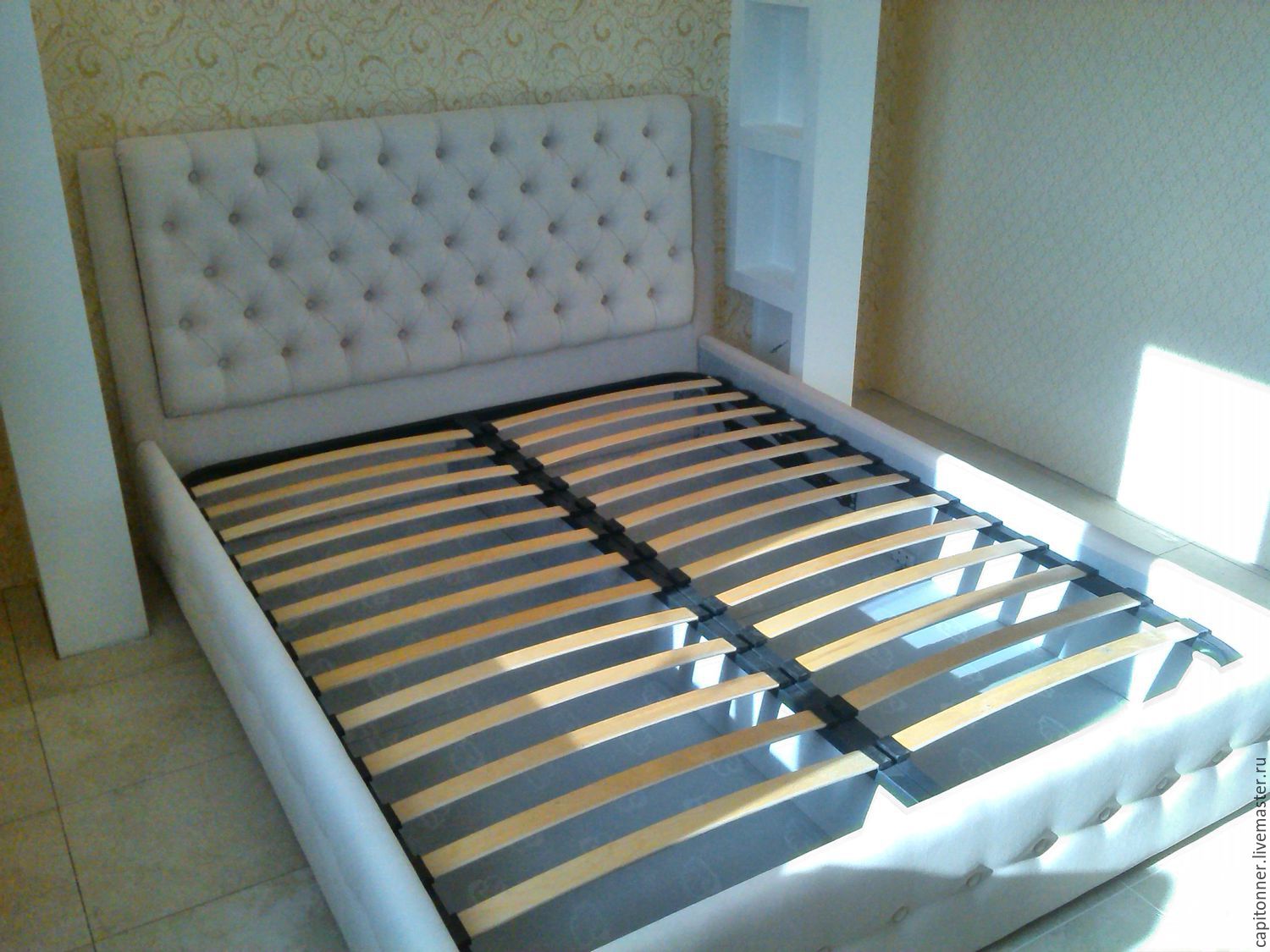 Кровать пенза каталог. Кроватная стяжка Optimus. Кровать с каретной стяжкой. Каретная стяжка кровать с изголовьем. Кровати Пенза.