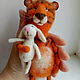  Тигр с кроликом. Войлочная игрушка. Лилия Амирова. Интернет-магазин Ярмарка Мастеров.  Фото №2