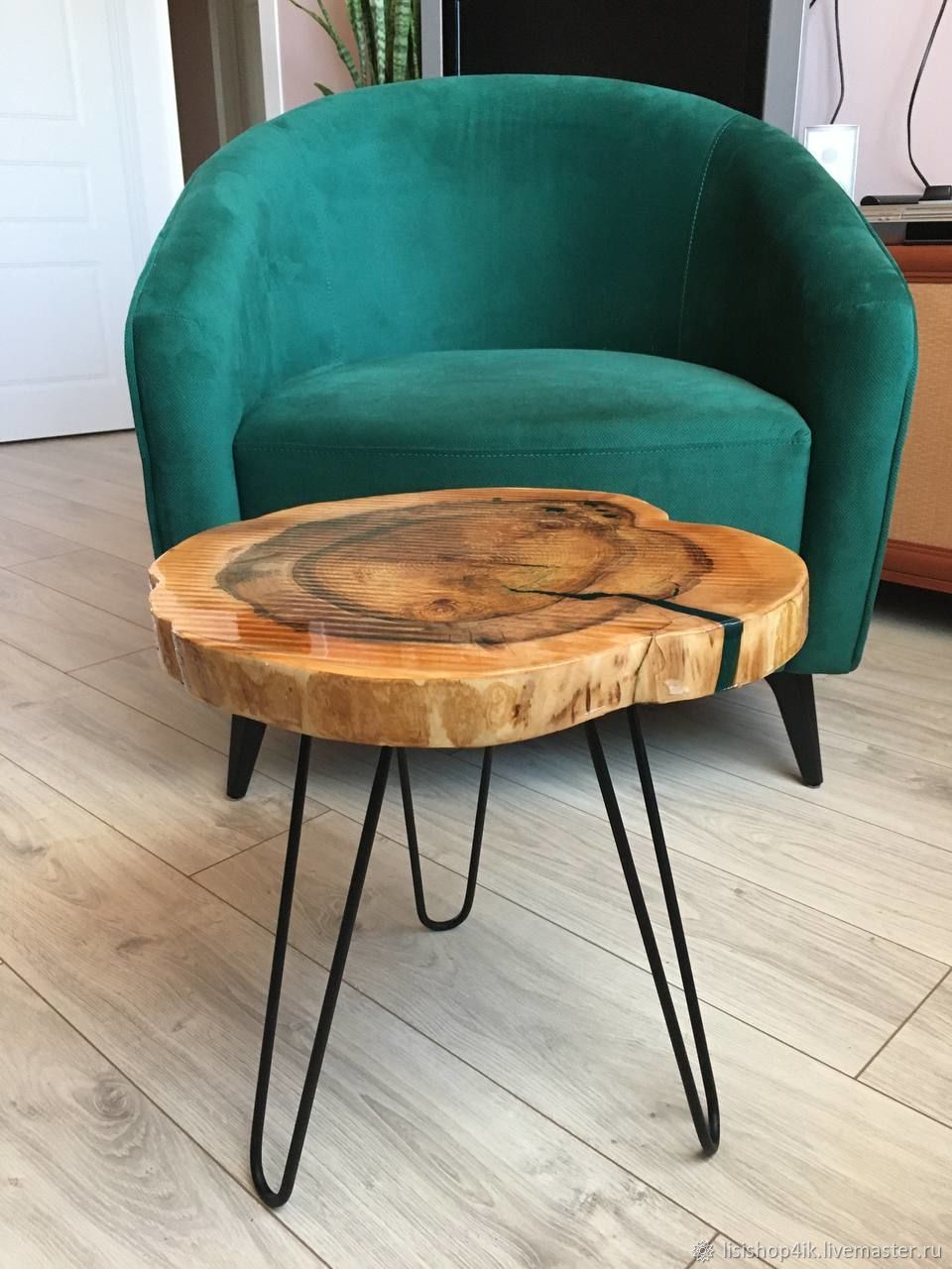 Столы: журнальный столик из сруба и эпоксидной смолы в интернет ...