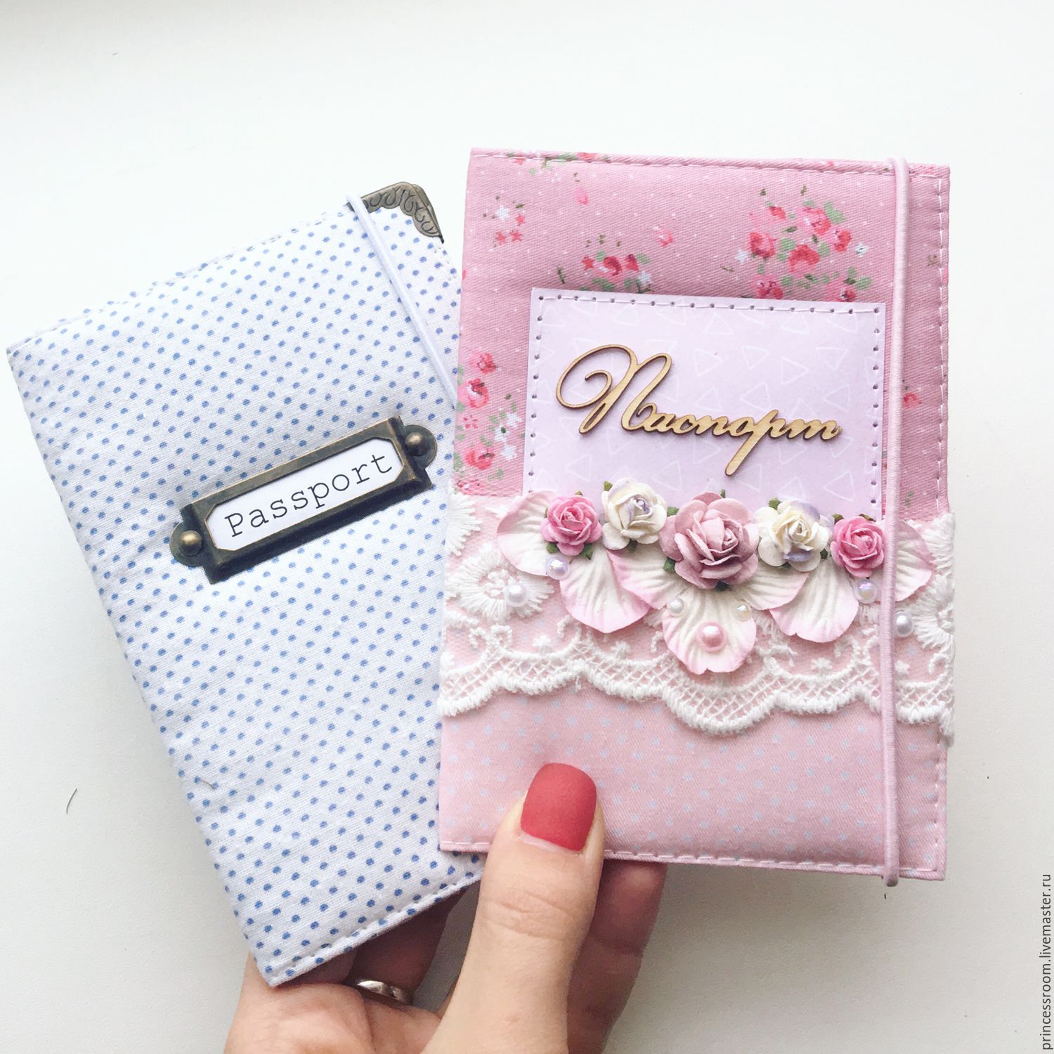 Украшение обложки блокнота. Обложка ручная работа. Обложка на паспорт для девочки. Обложка на паспорт кожаная с тиснением. Обложка ручная работа.