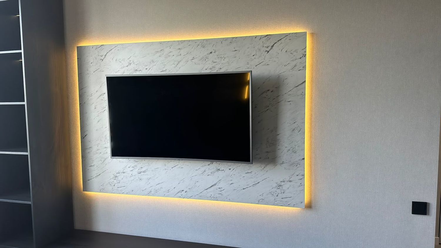 Стеновая панель с подсветкой "KOMFY" в интернет-магазине Ярмарка ...