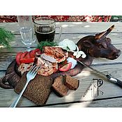Посуда handmade. Livemaster - original item Wooden Board for serving steak Bullfighting Dish for serving. Handmade.