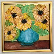 Картины и панно handmade. Livemaster - original item Oil painting sunflowers in a vase with a frame 