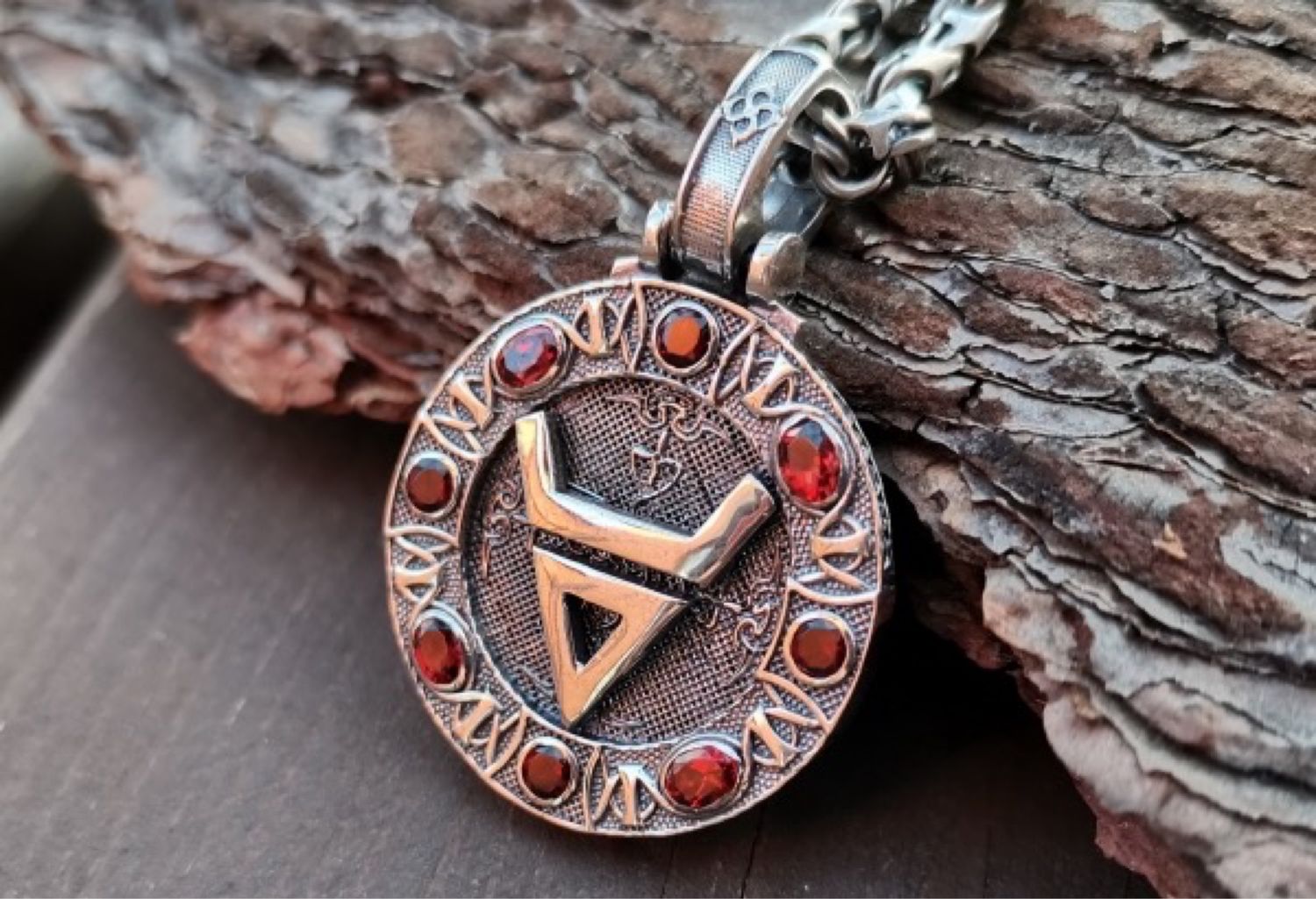 славянский магазин велес. оберег родимич в солнечном круге. кулоны из серебра велес. чертог лебедя славянский оберег. знак славянского бога велеса.