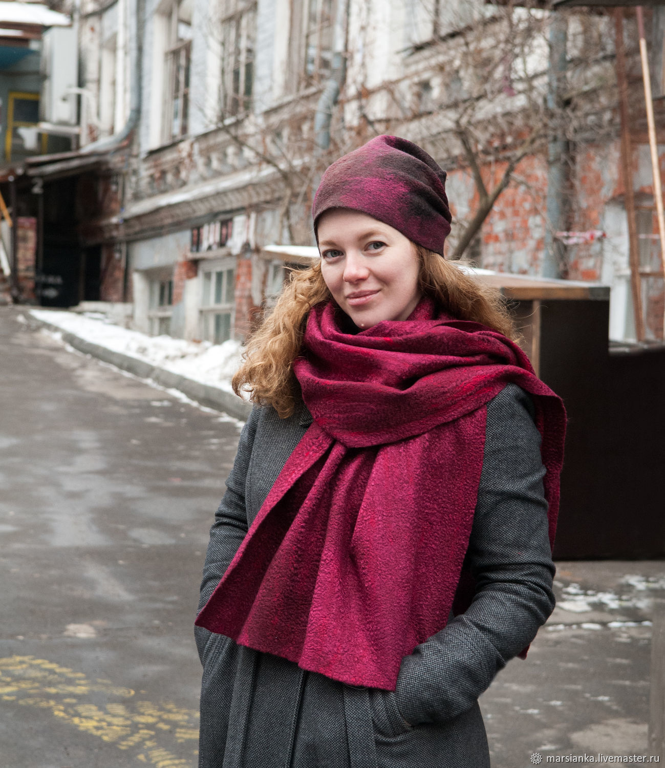 Винный бордовый войлочный шарф палантин в интернет-магазине Ярмарка Мастеров по цене 7200 ₽ – NG3O0RU