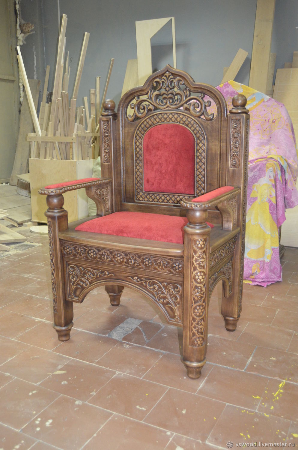Архиерейское кресло седалище