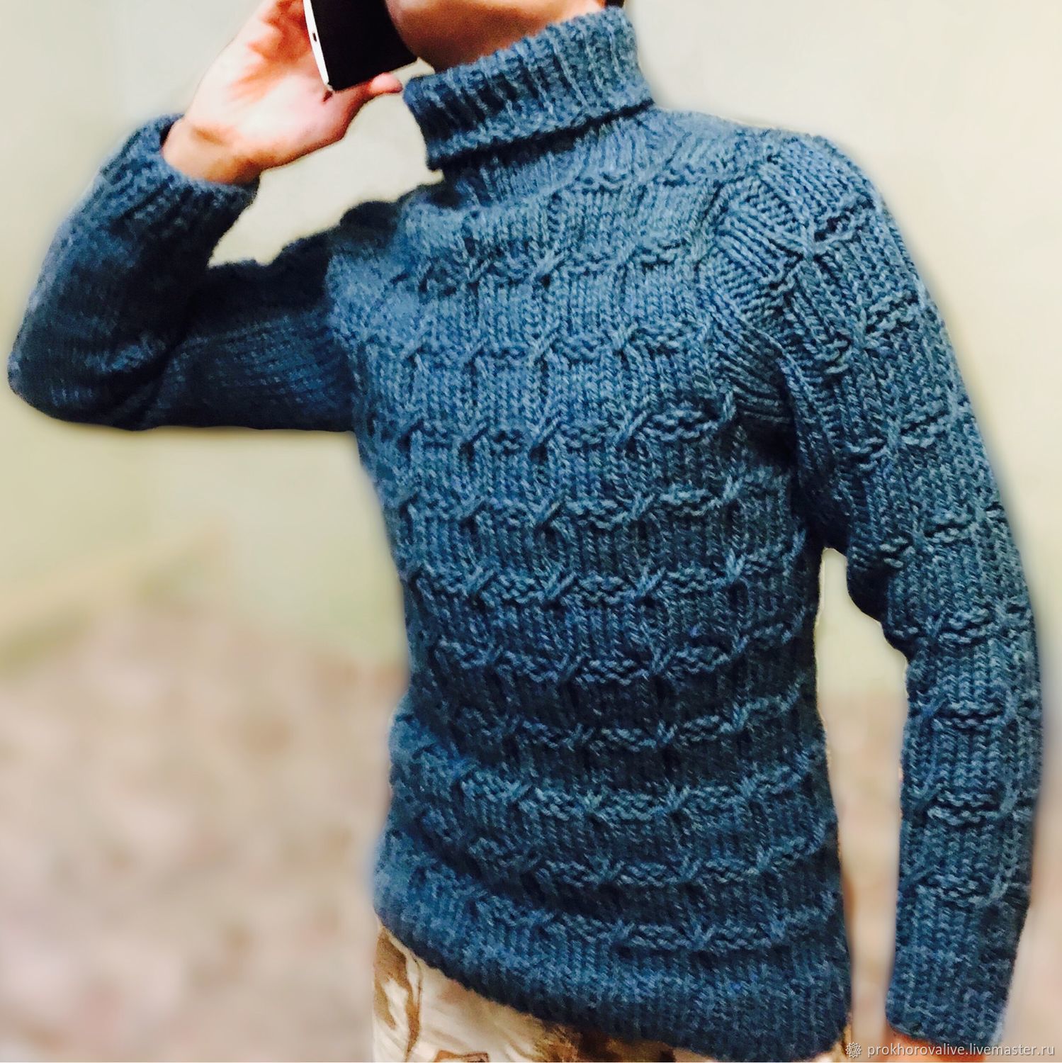 Шерстяной свитер мужской